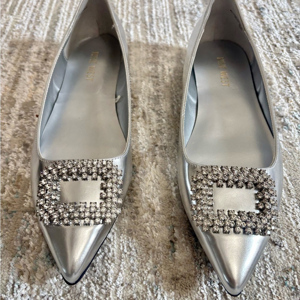 Nine West Silver Embellished Women's Shoe 8M